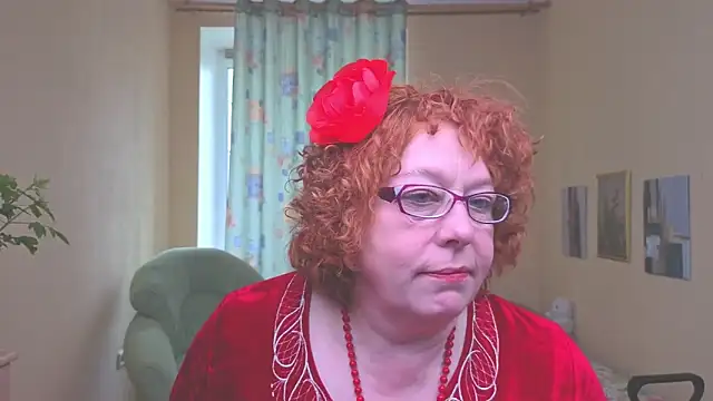 Snapshot of Fara_Flutte chatting on April 2026 05:25:01 AM Fara Flutte online show from April 2026 05:25:01 AM