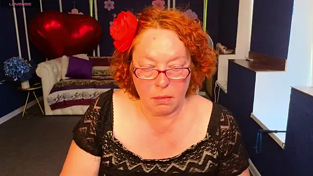 Snapshot of Fara_Flutte chatting on June 2026 12:40:01 PM Fara Flutte online show from June 2026 12:40:01 PM