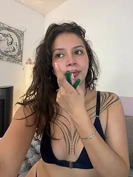 Dreanaa online show from June 2026 09:05:02 PM