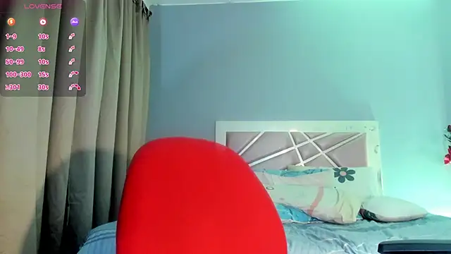 Snapshot of Celestte_w chatting on May 2026 12:18:01 AM Celestte w online show from May 2026 12:18:01 AM
