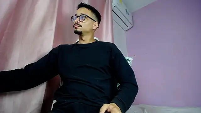 Amir guy  online show from May 2026 01:05:01 PM