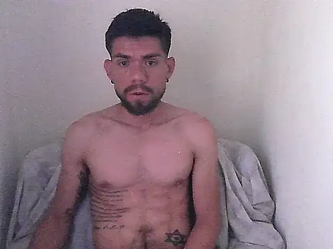 Snapshot of thomas2wood chatting on July 2026 09:41:01 PM thomas2wood online show from July 2026 09:41:01 PM
