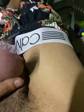 chicocalo online show from April 2026 04:29:01 AM