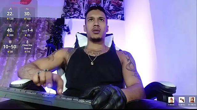 Snapshot of DARK_BLACK_0 chatting on April 2026 01:30:01 AM DARK BLACK 0 online show from April 2026 01:30:01 AM