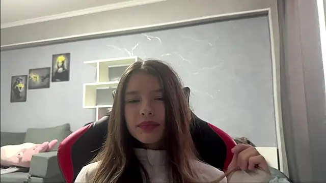 Snapshot of Julllesimons chatting on April 2026 11:21:02 AM Julllesimons online show from April 2026 11:21:02 AM