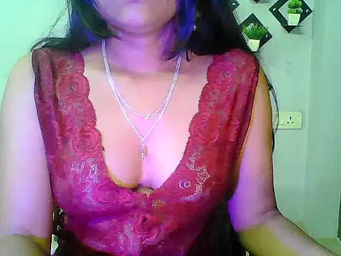 Snapshot of Saxy_Mony002 chatting on July 2026 03:27:02 PM Saxy Mony002 online show from July 2026 03:27:02 PM
