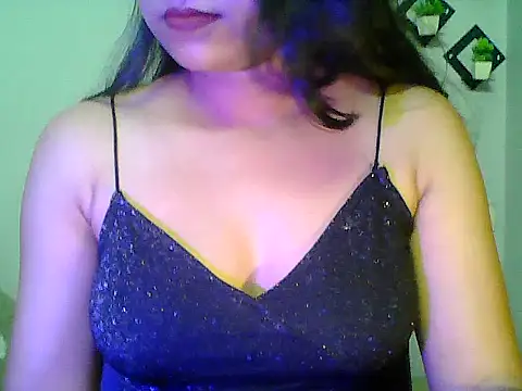 Snapshot of Saxy_Mony002 chatting on July 2026 03:37:02 PM Saxy Mony002 online show from July 2026 03:37:02 PM