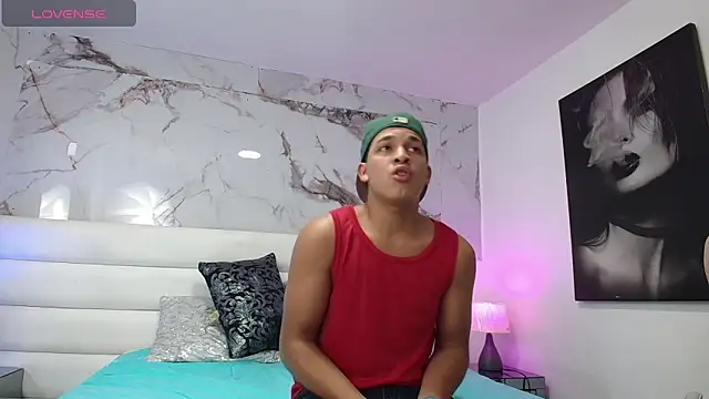 Snapshot of davisito_26 chatting on April 2026 04:39:02 AM davisito 26 online show from April 2026 04:39:02 AM