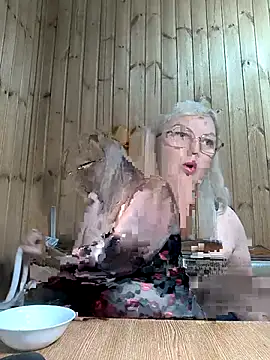 Snapshot of White-Chocolatte chatting on April 2026 03:38:02 PM White-Chocolatte online show from April 2026 03:38:02 PM