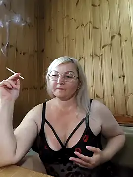 Snapshot of White-Chocolatte chatting on May 2026 09:03:02 AM White-Chocolatte online show from May 2026 09:03:02 AM