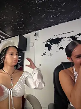 Sasha-firee online show from May 2026 04:03:02 PM