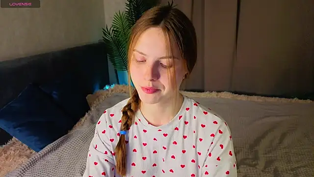 Diana Broooks online show from May 2026 01:00:02 AM
