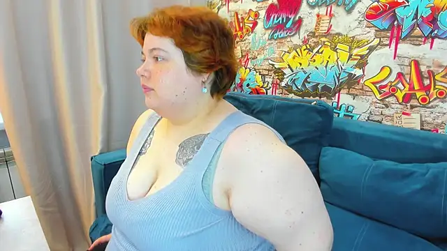 Snapshot of Sew_Sunny chatting on April 2026 12:49:02 AM Sew Sunny online show from April 2026 12:49:02 AM