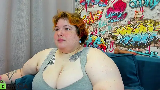 Snapshot of Sew_Sunny chatting on May 2026 01:01:01 AM Sew Sunny online show from May 2026 01:01:01 AM