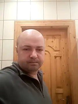 Luceriusbigass online show from February 2026 04:58:02 PM