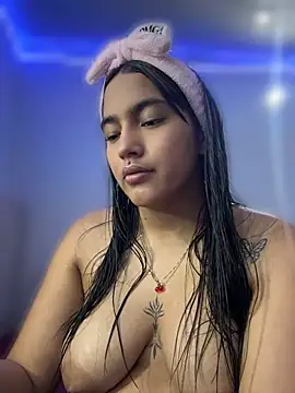 Snapshot of alanna22 chatting on May 2026 12:55:02 PM alanna22 online show from May 2026 12:55:02 PM