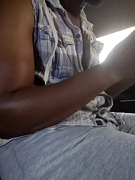 Snapshot of Ysae37 chatting on April 2026 02:40:02 PM Ysae37 online show from April 2026 02:40:02 PM