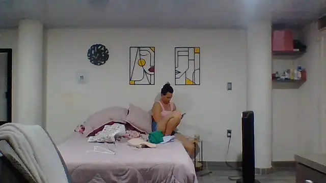 Snapshot of valery_fitt chatting on June 2026 02:09:01 AM valery fitt online show from June 2026 02:09:01 AM