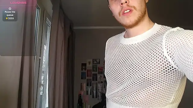 Snapshot of KlausVent chatting on April 2026 04:45:01 PM KlausVent online show from April 2026 04:45:01 PM