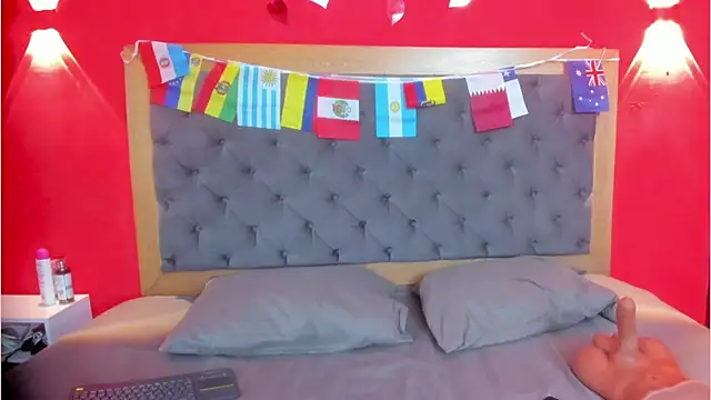 RosyRoos online show from June 2026 06:45:01 PM