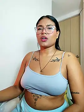 Snapshot of AGATTA0 chatting on April 2026 08:50:01 PM AGATTA0 online show from April 2026 08:50:01 PM