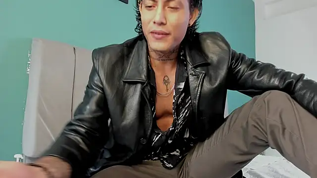 Snapshot of Damian_Romanoff chatting on April 2026 11:48:01 AM Damian Romanoff online show from April 2026 11:48:01 AM