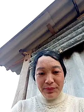 vanlucky2 online show from May 2026 11:34:02 PM