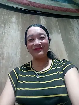 Snapshot of vanlucky2 chatting on June 2026 02:24:02 AM vanlucky2 online show from June 2026 02:24:02 AM