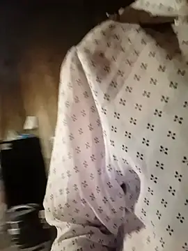 ross001 online show from April 2026 01:49:01 PM