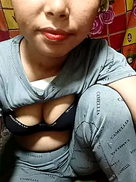 ross001 online show from April 2026 09:32:01 PM