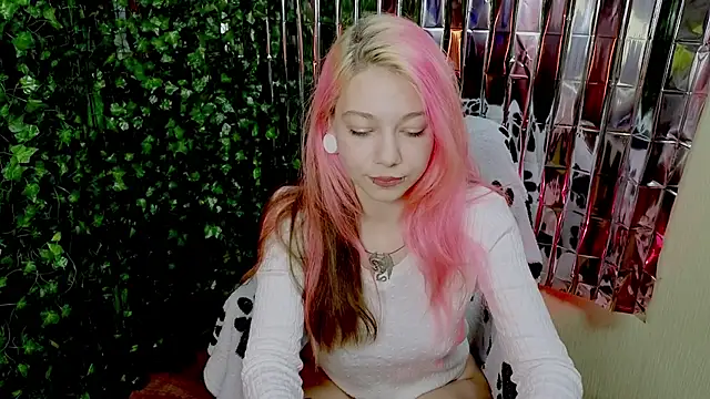 Sansarella online show from January 2025 06:35:01 PM