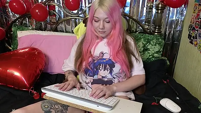 Sansarella online show from February 2025 07:24:02 PM