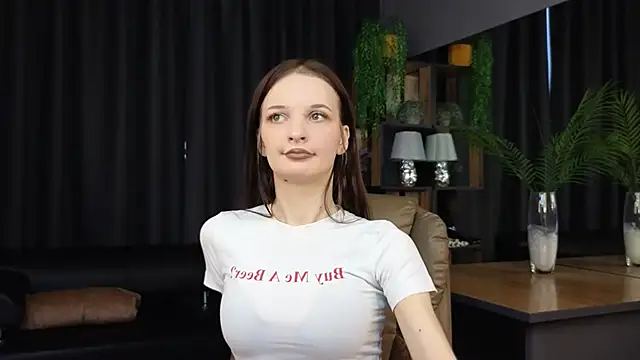 Alice Mey online show from April 2026 04:28:01 AM