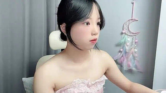 Snapshot of Xiaoqing00 chatting on May 2026 02:40:01 AM Xiaoqing00 online show from May 2026 02:40:01 AM