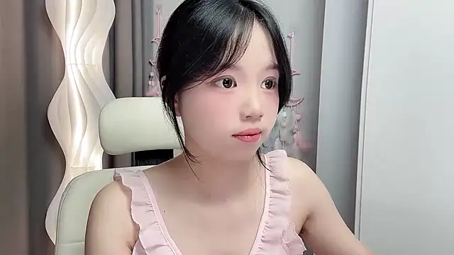 Snapshot of Xiaoqing00 chatting on May 2026 05:23:01 AM Xiaoqing00 online show from May 2026 05:23:01 AM