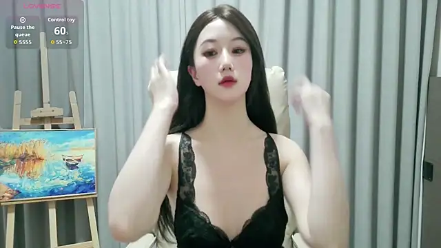 Snapshot of LUNYI-CC chatting on May 2026 01:27:01 PM LUNYI-CC online show from May 2026 01:27:01 PM