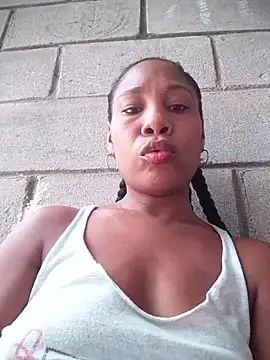 Snapshot of Lili-Sex chatting on May 2026 03:06:01 PM Lili-Sex online show from May 2026 03:06:01 PM