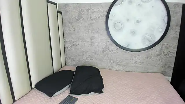 Snapshot of Velvet-Duo chatting on May 2026 12:02:01 PM Velvet-Duo online show from May 2026 12:02:01 PM