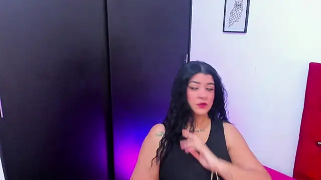 Snapshot of Katty_West chatting on May 2026 07:22:02 PM Katty West online show from May 2026 07:22:02 PM