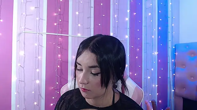 Snapshot of mia_pv1 chatting on May 2026 07:11:01 PM mia pv1 online show from May 2026 07:11:01 PM