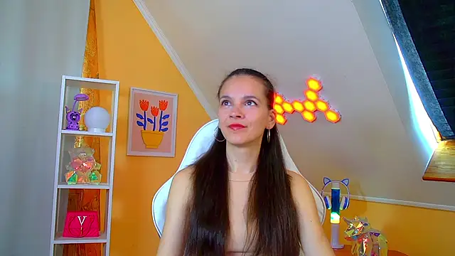 Snapshot of LeonaLane chatting on May 2026 06:31:02 AM LeonaLane online show from May 2026 06:31:02 AM
