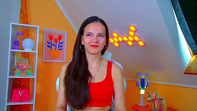 Snapshot of LeonaLane chatting on May 2026 06:30:01 AM LeonaLane online show from May 2026 06:30:01 AM