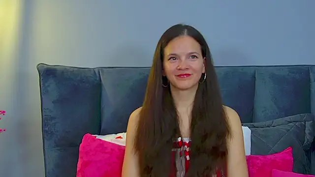 Snapshot of LeonaLane chatting on May 2026 06:21:03 AM LeonaLane online show from May 2026 06:21:03 AM