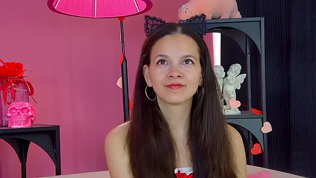 Snapshot of LeonaLane chatting on May 2026 06:31:02 AM LeonaLane online show from May 2026 06:31:02 AM