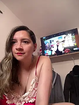 Snapshot of belucci_vale chatting on April 2026 02:45:01 PM belucci vale online show from April 2026 02:45:01 PM