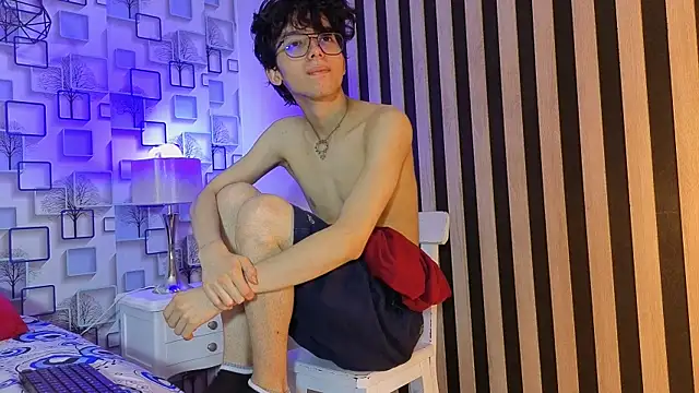 Twink Sebas7 online show from April 2026 12:10:01 PM