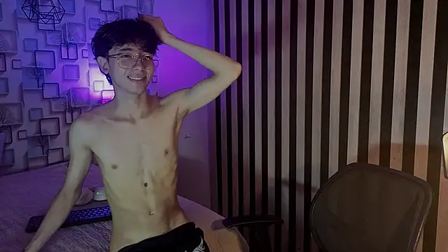 Twink Sebas7 online show from June 2026 12:22:01 PM