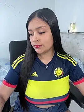 Snapshot of Simplemente_Aurora chatting on June 2026 09:16:02 PM Simplemente Aurora online show from June 2026 09:16:02 PM