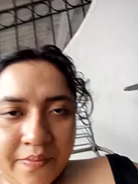 Snapshot of Cassle_ibarra_x chatting on May 2026 09:33:02 PM Cassle ibarra x online show from May 2026 09:33:02 PM
