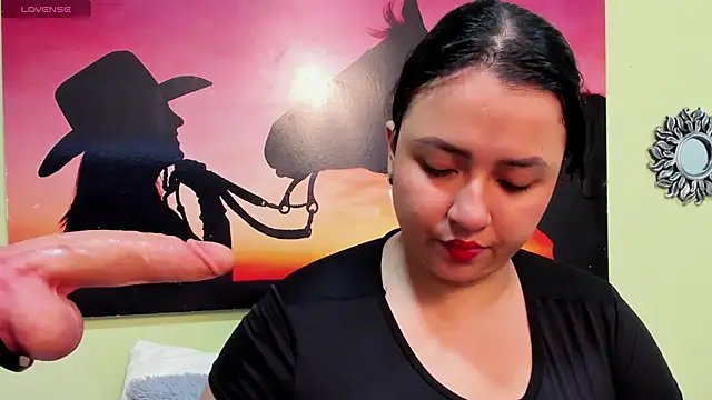 Snapshot of Cassle_ibarra_x chatting on May 2026 10:34:02 AM Cassle ibarra x online show from May 2026 10:34:02 AM